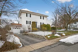 21 Lawrence Pl, Pelham, NY 10803 - Photo 25