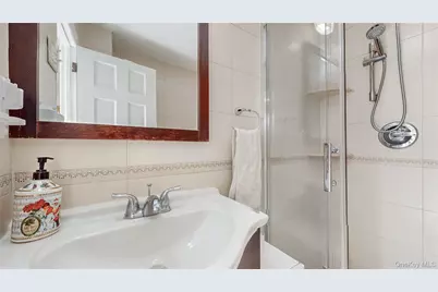 84-30 102nd Avenue, Ozone Park, NY 11416 - Photo 5