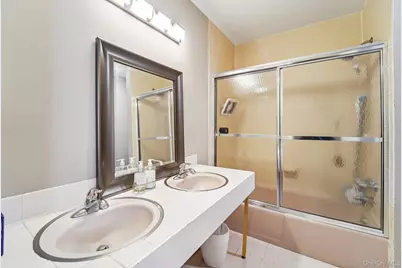 18 Tamarack Lane, Pomona, NY 10970 - Photo 25