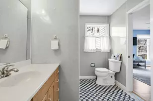 5845 N Bayview Rd, Southold, NY 11971 - Photo 13