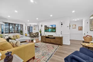 121 Foxwood Cir, Mount Kisco, NY 10549 - Photo 5