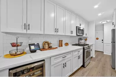 121 Foxwood Circle #121, Mount Kisco, NY 10549 - Photo 21