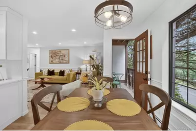 121 Foxwood Circle #121, Mount Kisco, NY 10549 - Photo 17