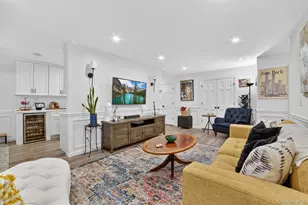 121 Foxwood Cir, Mount Kisco, NY 10549 - Photo 11