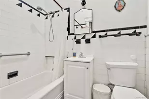 59-17 Putnam Ave, Ridgewood, NY 11385 - Photo 15