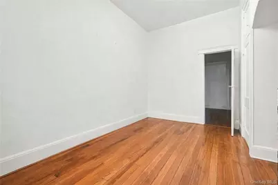 5917 Putnam Avenue, Ridgewood, NY 11385 - Photo 19