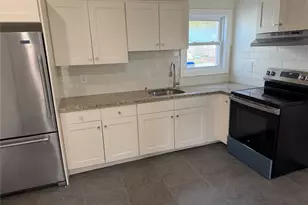 155 N Clinton St, Poughkeepsie, NY 12601 - Photo 3