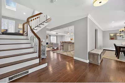 18 Melrose Lane, Commack, NY 11725 - Photo 3