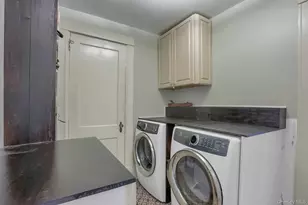 105 Hooker Ave, Poughkeepsie, NY 12601 - Photo 17