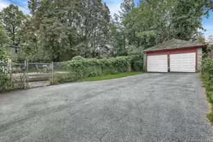 105 Hooker Ave, Poughkeepsie, NY 12601 - Photo 3