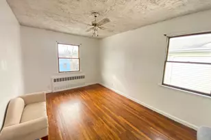 13-05 133rd Pl, College Point, NY 11356 - Photo 11