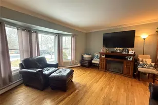 92 Southaven Ave, Mastic, NY 11950 - Photo 5