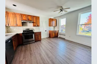 38 Linden Place #2, New Rochelle, NY 10801 - Photo 1