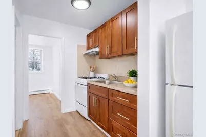 9701 69th Avenue, Forest Hills, NY 11375 - Photo 5