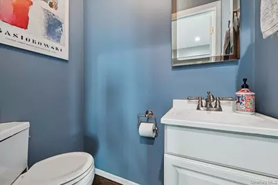 21 Colgate Lane, Woodbury, NY 11797 - Photo 17