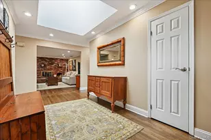 21 Colgate Ln, Woodbury, NY 11797 - Photo 3