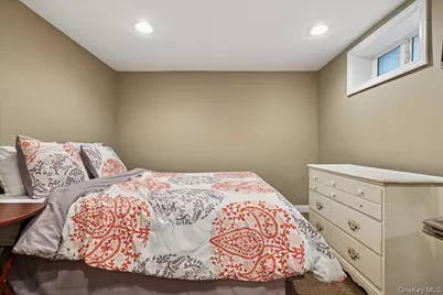 21 Colgate Lane, Woodbury, NY 11797 - Photo 35