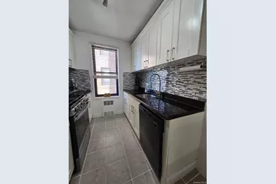 226-26 Union Turnpike #2-O, Bayside, NY 11364 - Photo 15
