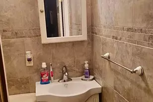 32 Ebey Ln, New York, NY 10312 - Photo 7