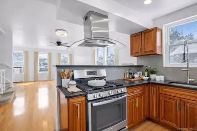 97-01 69th Avenue, Forest Hills, NY 11375 - Photo 5