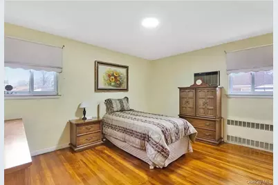 25511 87th Avenue, Floral Park, NY 11001 - Photo 5