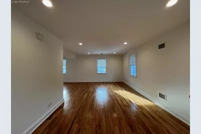 8 Dunes Lane #B- Second Floor, Port Washington, NY 11050 - Photo 5