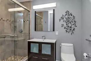 899 Altessa Blvd, Melville, NY 11747 - Photo 13