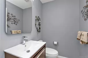 899 Altessa Blvd, Melville, NY 11747 - Photo 15