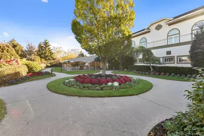 899 Altessa Boulevard, Melville, NY 11747 - Photo 23