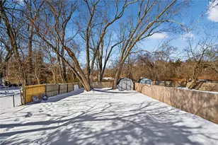 [Address not provided], Riverhead, NY 11901 - Photo 15