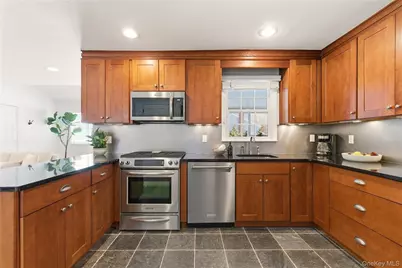 180 Highland Avenue, Northport, NY 11768 - Photo 9