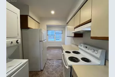 165 Manorhaven Boulevard #D, Port Washington, NY 11050 - Photo 5