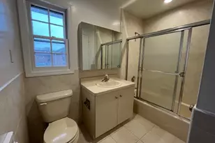 165 Manorhaven Blvd, Port Washington, NY 11050 - Photo 11