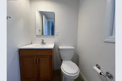 165 Manorhaven Boulevard #D, Port Washington, NY 11050 - Photo 7