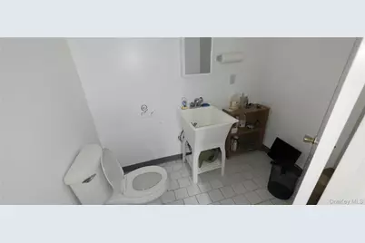 6512 Myrtle Avenue, Glendale, NY 11385 - Photo 11