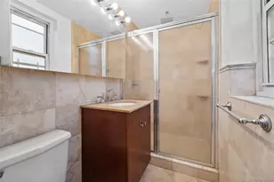 730 Pelham Rd, New Rochelle, NY 10805 - Photo 17