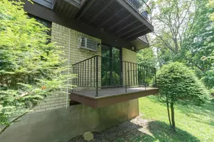 1701 Cherry Hill Dr, Poughkeepsie, NY 12603 - Photo 17