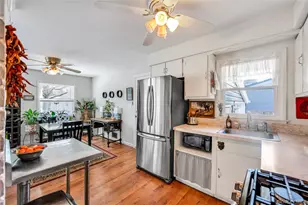 93 Eastwood Blvd, Centereach, NY 11720 - Photo 25