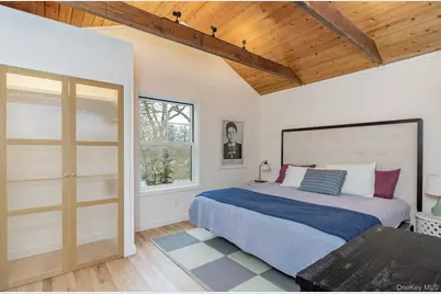 9 Helens Lane, Southampton, NY 11968 - Photo 13