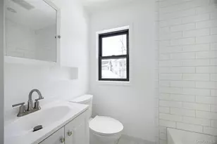 46 Fountain Pl, Poughkeepsie, NY 12603 - Photo 9