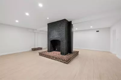 227 Prospect Avenue, Sea Cliff, NY 11579 - Photo 45