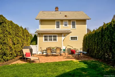 28 Lindbergh Street, Locust Valley, NY 11560 - Photo 27