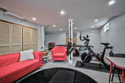 28 Lindbergh Street, Locust Valley, NY 11560 - Photo 25