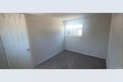 5 Birch Avenue, Bay Shore, NY 11706 - Photo 5