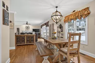 10 Manor Pl, Smithtown, NY 11787 - Photo 15