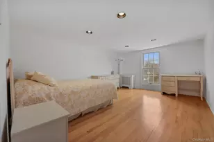 401 Heathcote Rd, Scarsdale, NY 10583 - Photo 25