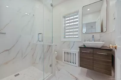 401 Heathcote Road, Scarsdale, NY 10583 - Photo 15