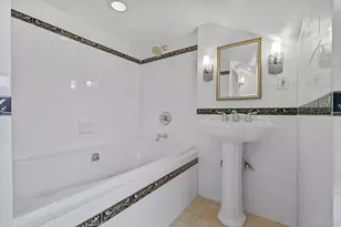 401 Heathcote Rd, Scarsdale, NY 10583 - Photo 29