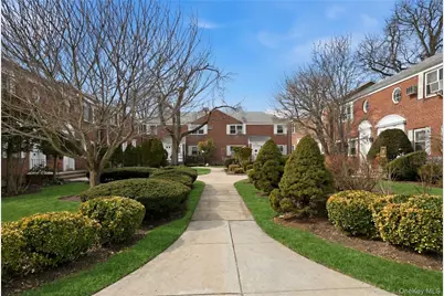 263-33 73rd Avenue #97A72, Glen Oaks, NY 11004 - Photo 3