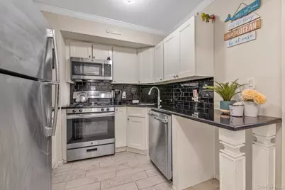 55 Monroe Boulevard #5R, Long Beach, NY 11561 - Photo 7